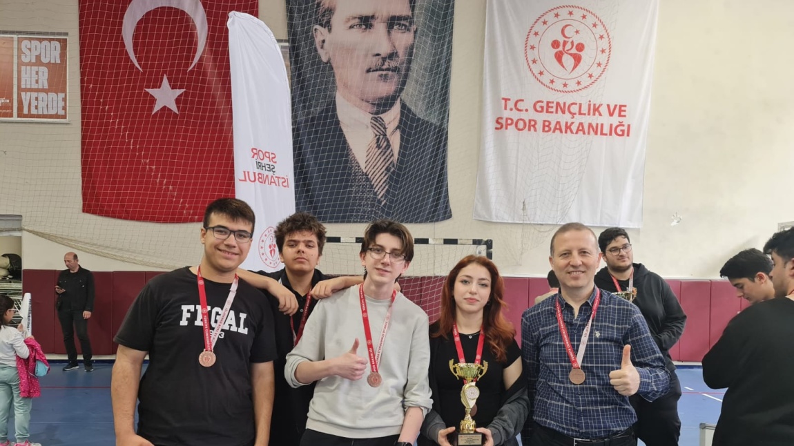 İstanbul valiliğin Düzenlediği Satranç Turnuvasında İlçe 3.'sü Olduk